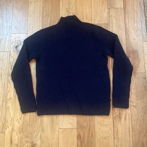 Abercrombie and Fitch navy blue turtleneck men,nwt